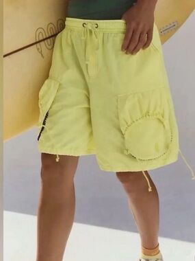 Free People Movement In A Cinch Cargo Shorts Size Small in Sour Citrus New
